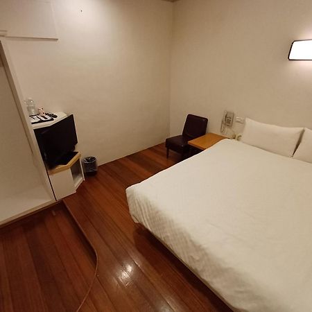 Long Cherng Hotel Luodong Exterior foto